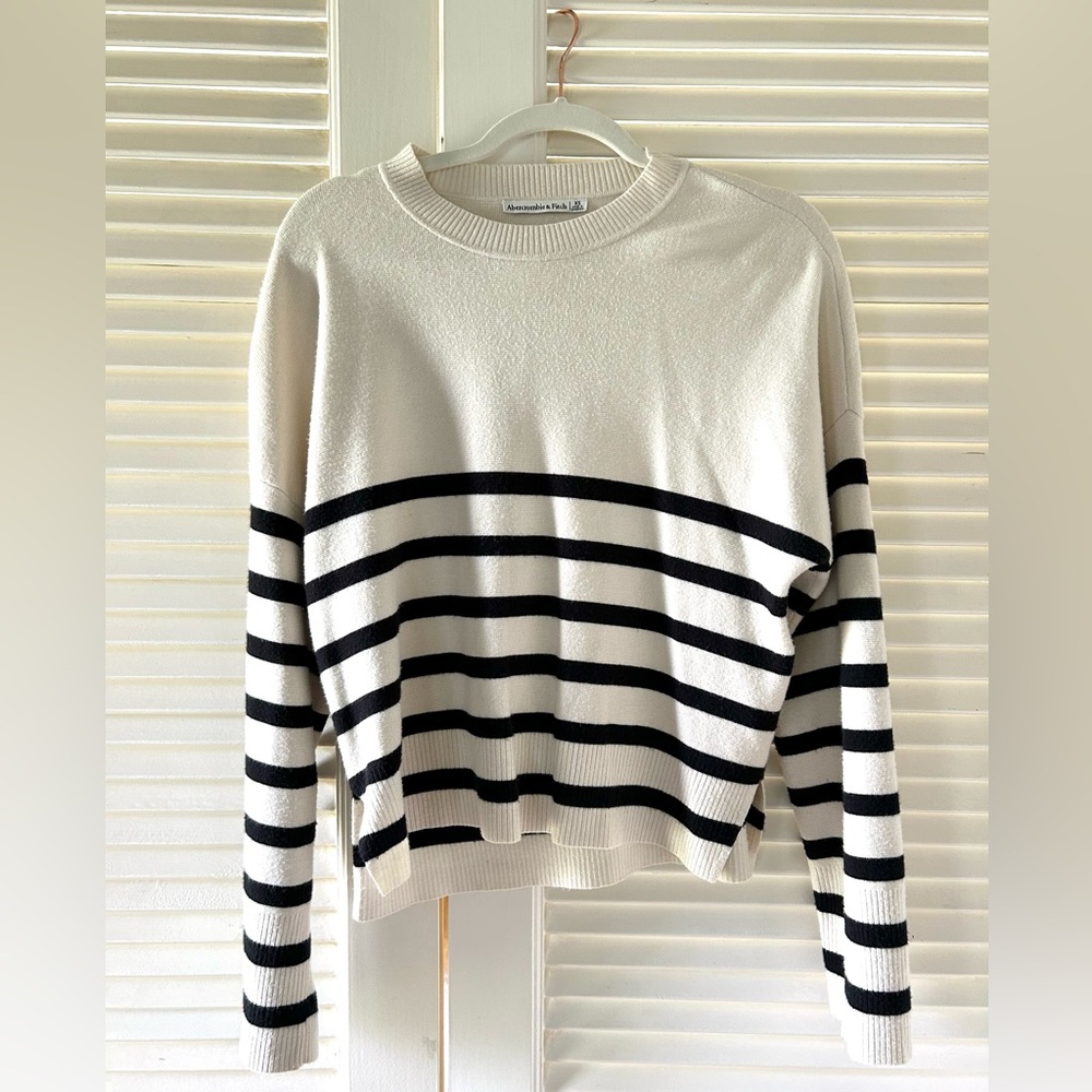 Abercrombie & Fitch Luxeloft Crew Sweater